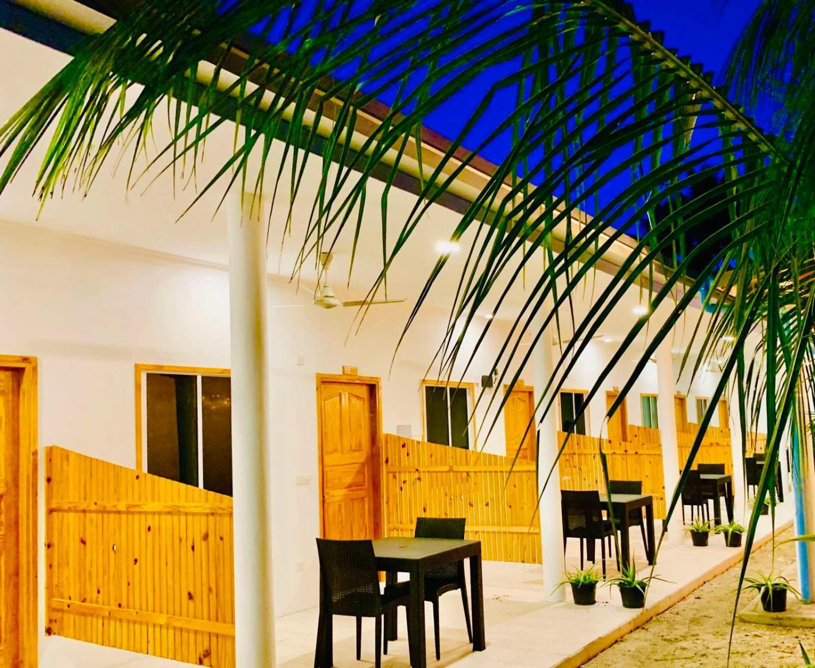 Sunny Beach Thoddoo Esterno foto